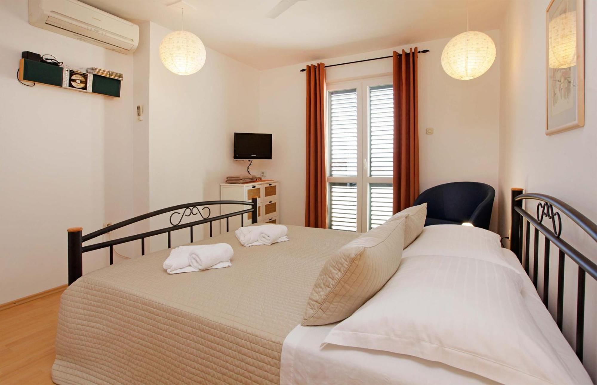 Mel Apartman Bol